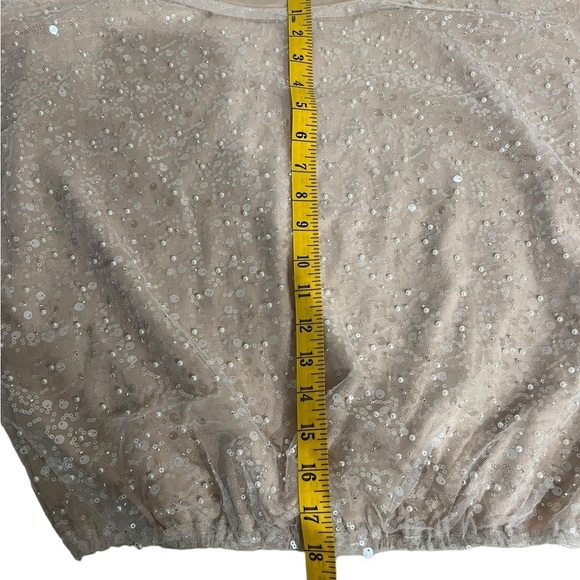 Main Strip Sequin & Pearl Blouse Top Off White/Champagne Short Sleeve Small NWT - Picture 9 of 15